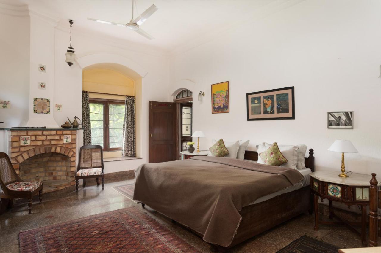 Hostie Chinar Haveli - Heritage Home With Pool, Гургаон Экстерьер фото