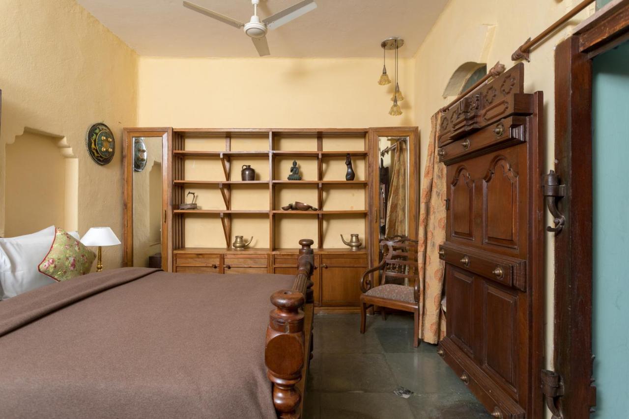Hostie Chinar Haveli - Heritage Home With Pool, Гургаон Экстерьер фото