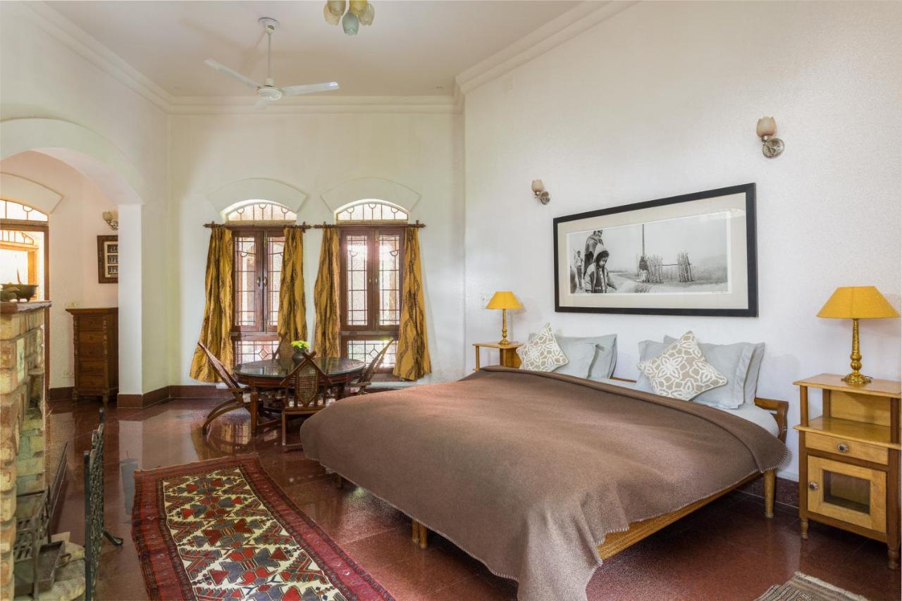 Hostie Chinar Haveli - Heritage Home With Pool, Гургаон Экстерьер фото