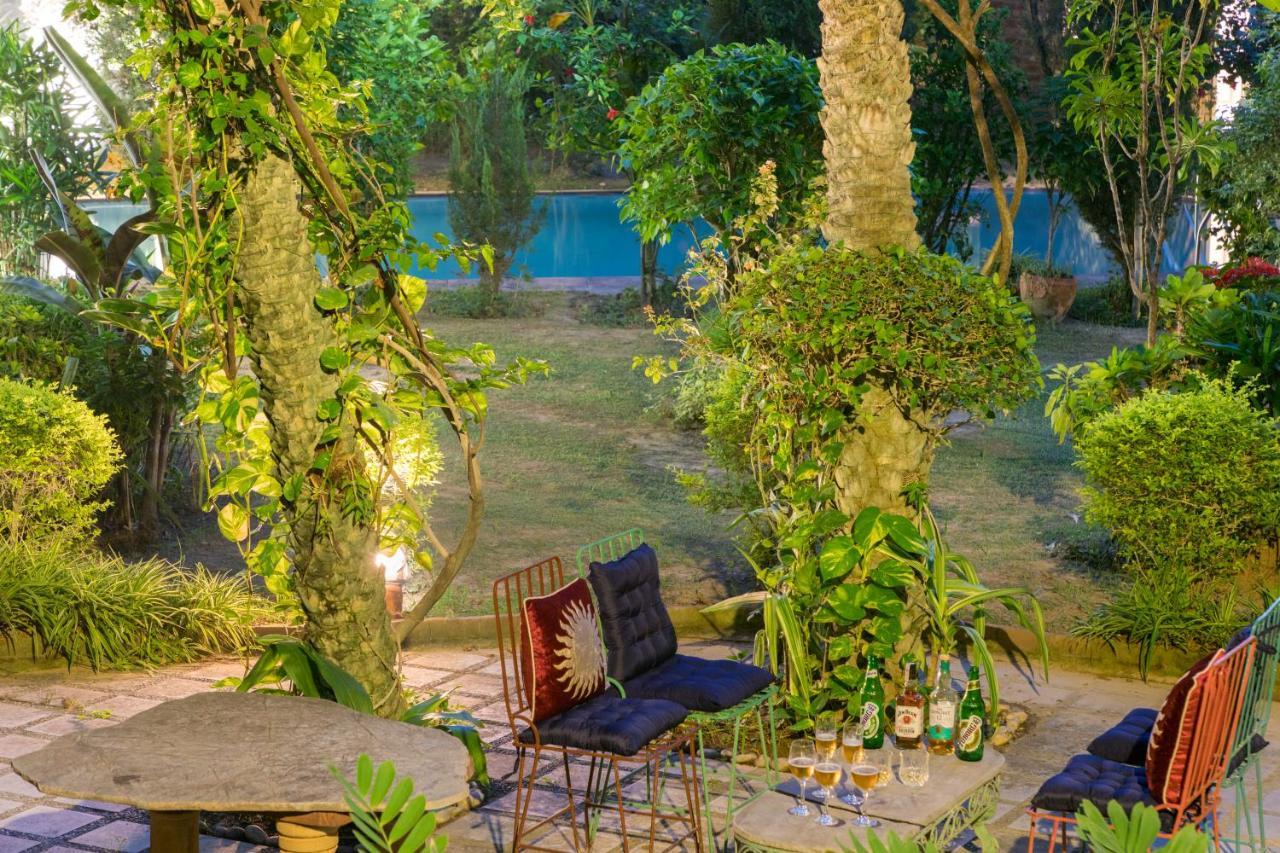 Hostie Chinar Haveli - Heritage Home With Pool, Гургаон Экстерьер фото